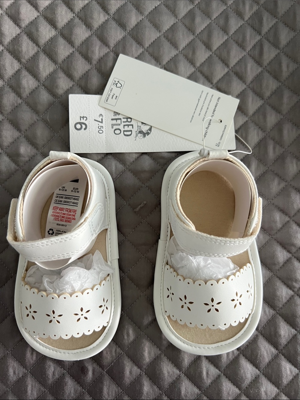 White Baby Scalloped Sandals with Hook-and-Loop Strap
